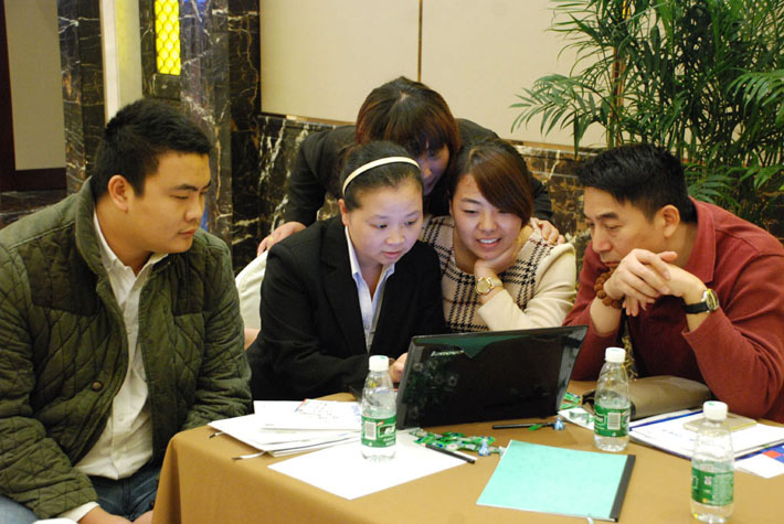 高瞻遠(yuǎn)矚，移攬?zhí)煜? 2014年百度移動(dòng)推廣峰會(huì)會(huì)議報(bào)道