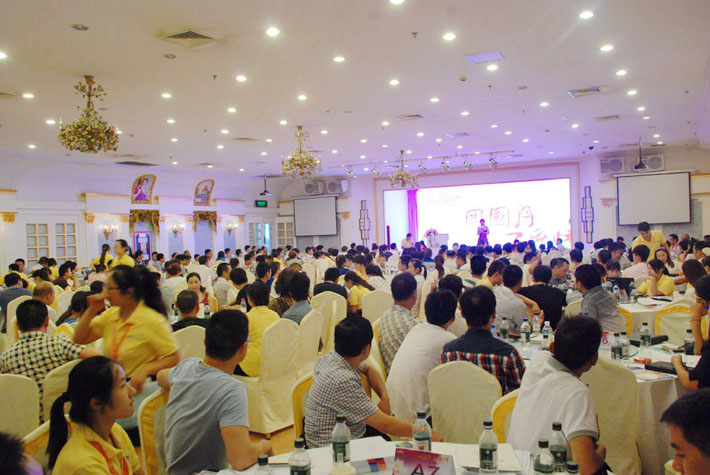 團(tuán)圓月，百度情——2014年百度推廣中秋答謝會活動報(bào)道